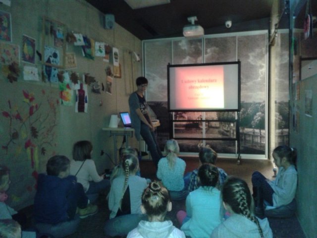 W muzeum klasy 2a i 3a,b