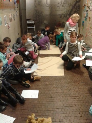 W muzeum klasy 2a i 3a,b