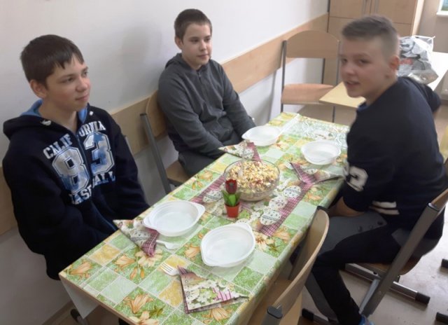 Trzymaj formę-surówki klas 6-tych
